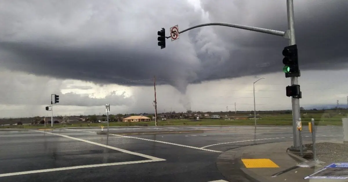 Tornadoes in California